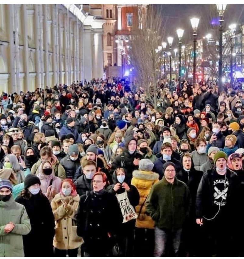Nej til Ruslands invasion i Ukraine – Stop for alle krigshandlinger nu – For fred og nedrustning